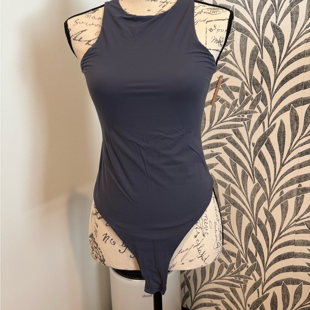 Skims bodysuit new with tags